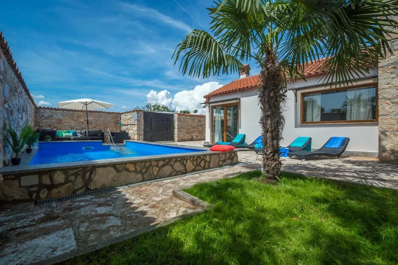 Villa Lucia Krnica 0*,  Croatia